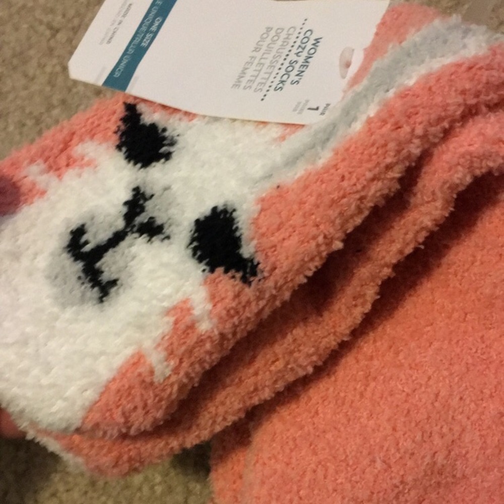 Fuzzy socks NEW - Picture 2 of 2